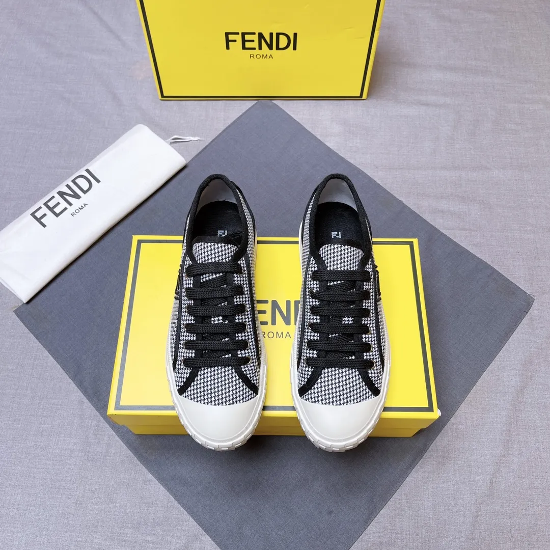 P380 men's shoes 💰Fendǐ Domino sneakers with jacquard FF pattern, embossed FF pattern on the toe, canvas upper, TPU customized outsole Size: 38-45 (customized for 45) No. 018